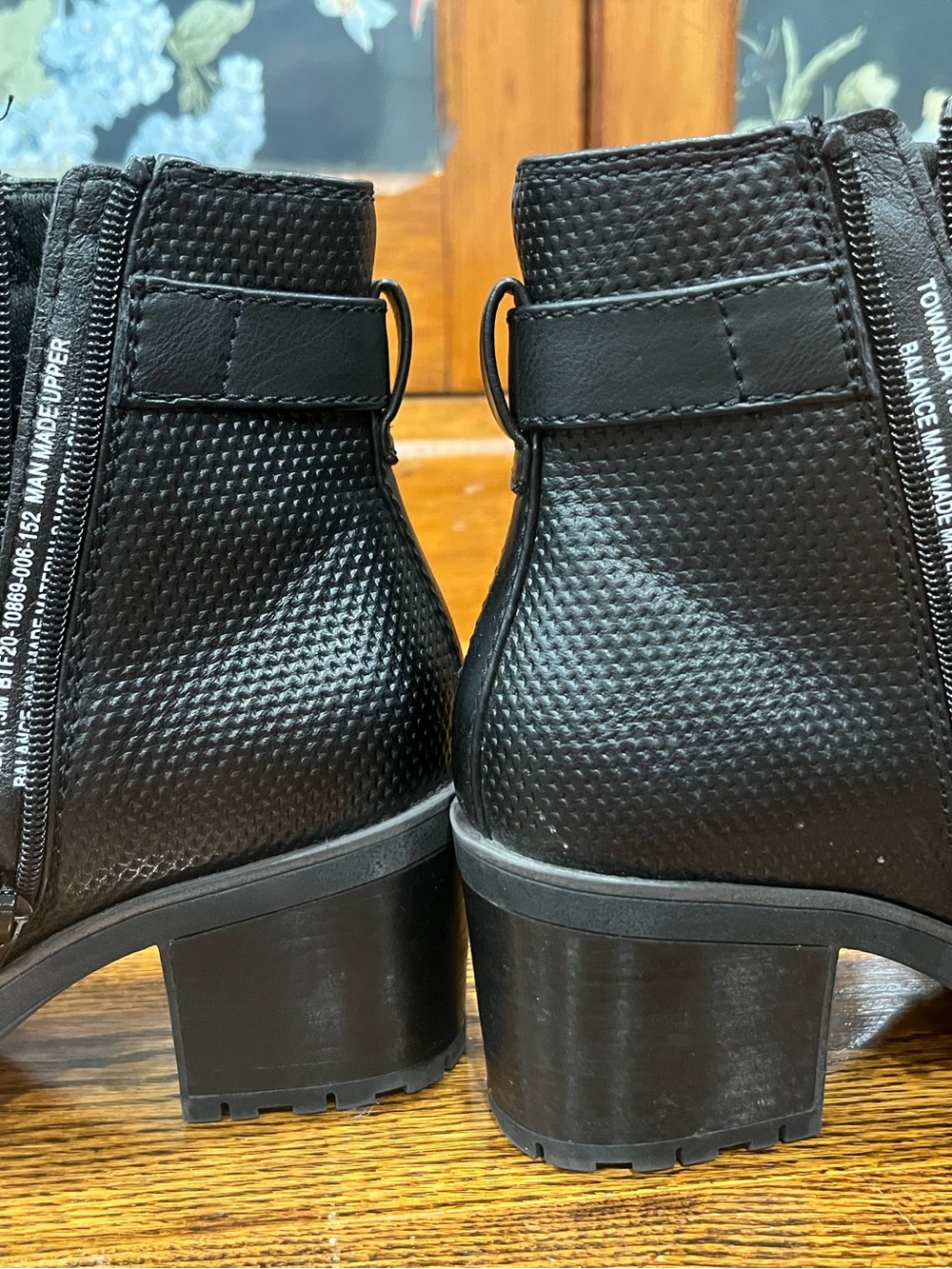 Baretraps Towanda Black Ankle Booties – Size 7.5 🖤 Fall Witchy Moto Edgy - Picture 8 of 9